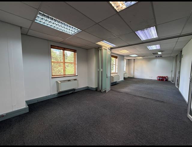 457M² OFFICE TO LET IN RIVIERA